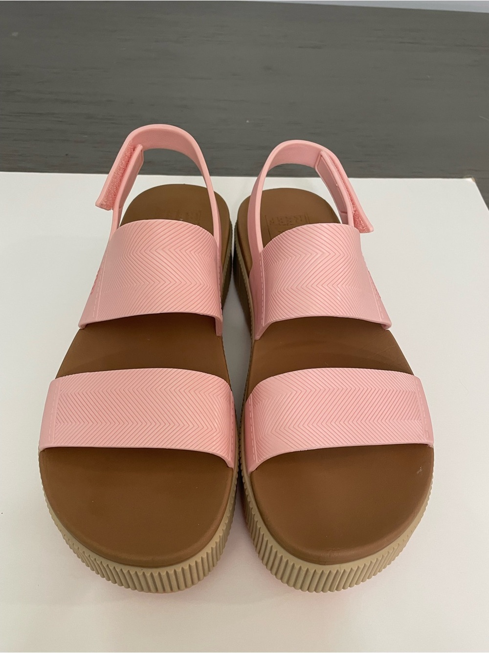 Reef Pink Platform Slingback Sandals with Tan Midsole - Picture 5 of 13
